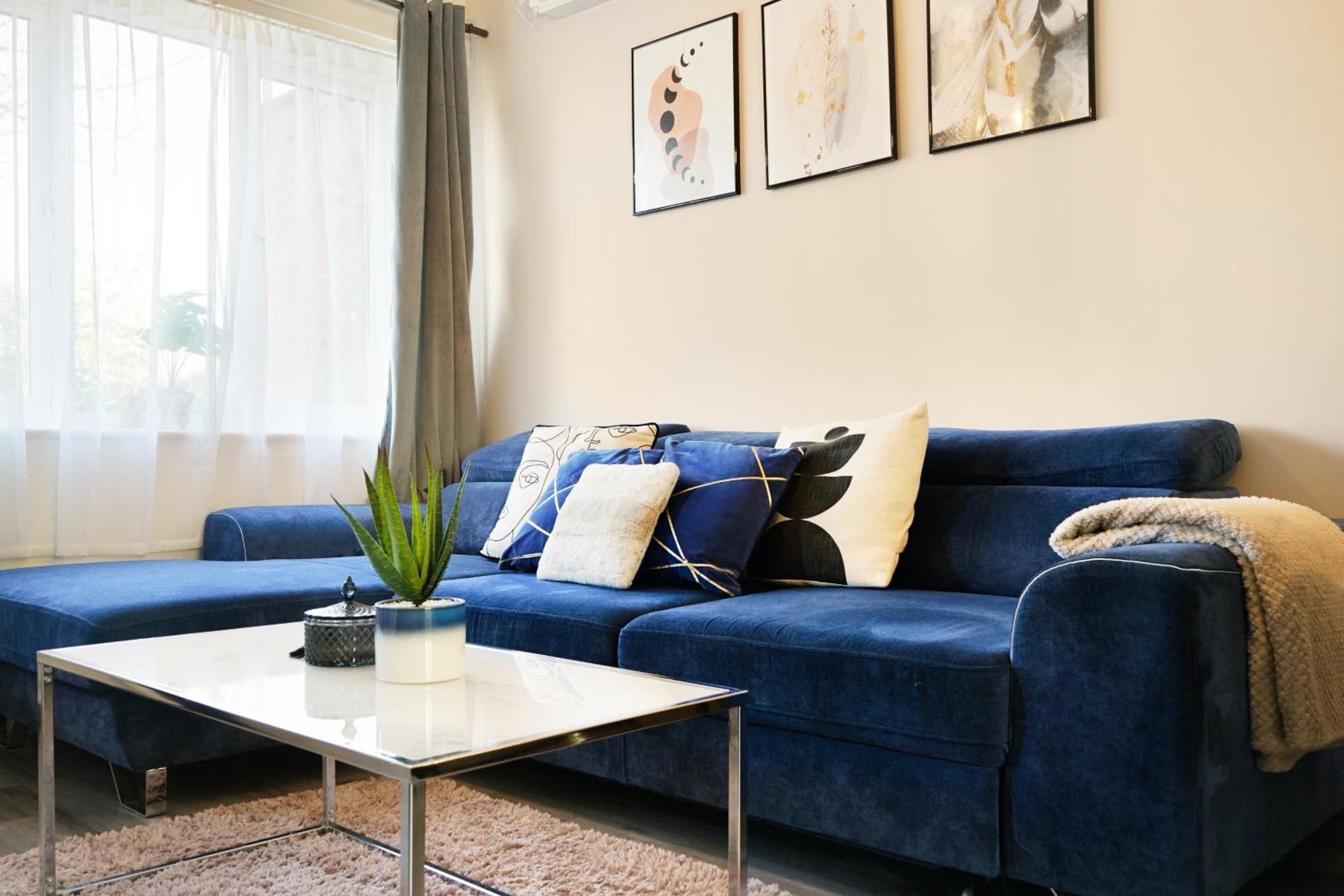 Cosy Corner In Aylesbury Near Stoke Mandeville Hospital & Town Centre With Private Parking Exterior foto
